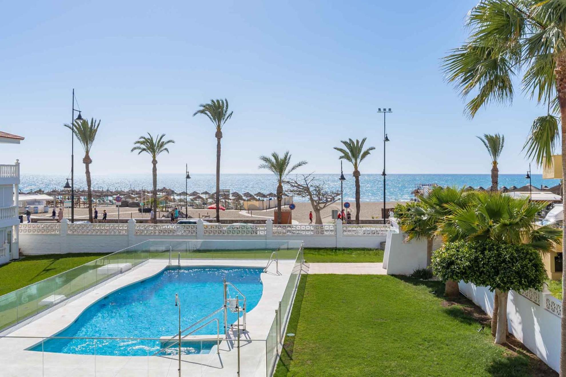 Torremolinos Playamar Primera Linea De Playa Urb. La Farola Eksteriør billede